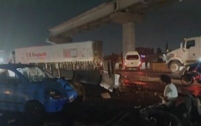 Tráiler embiste a varios autos en la México-Puebla y desata caos vial en Iztapalapa | VIDEO